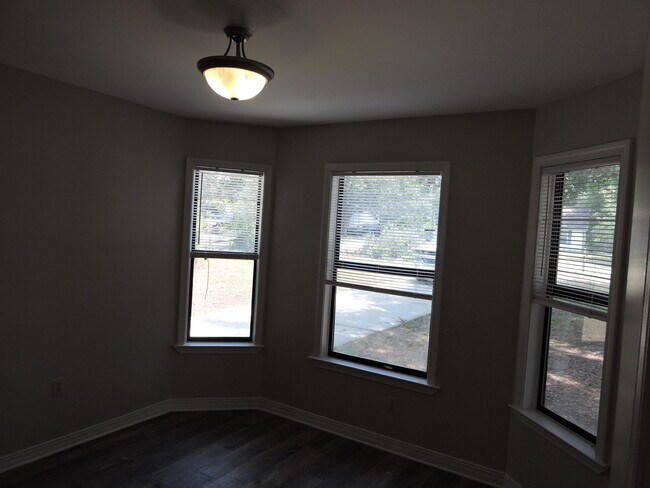 Building Photo - 311 John King Rd