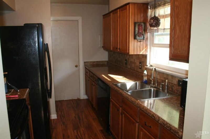 Building Photo - 2810 Belfast Dr