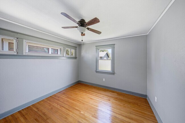 Building Photo - Classic Anaheim Living with Prime Location