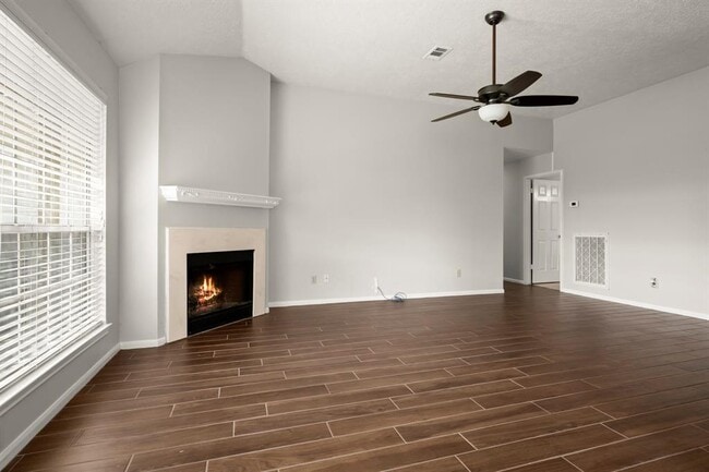 Building Photo - 11307 Travelers Way Cir