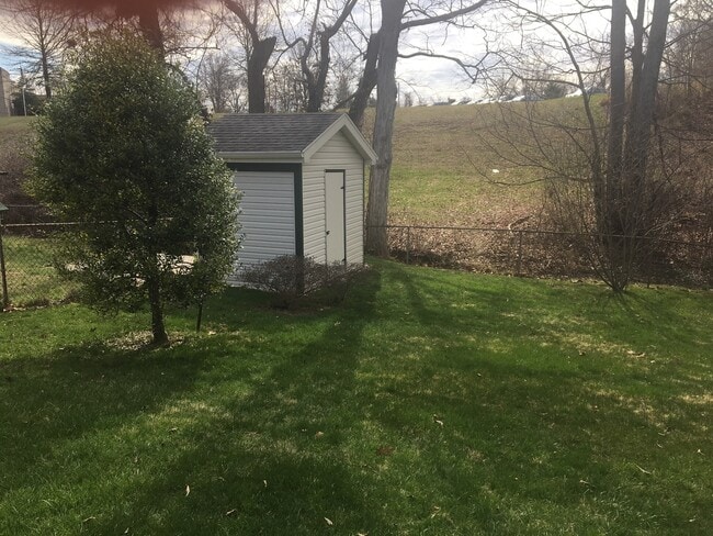 Building Photo - 3BR/1BA