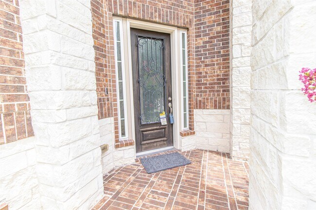 Building Photo - 13411 Lake Willoughby Ln