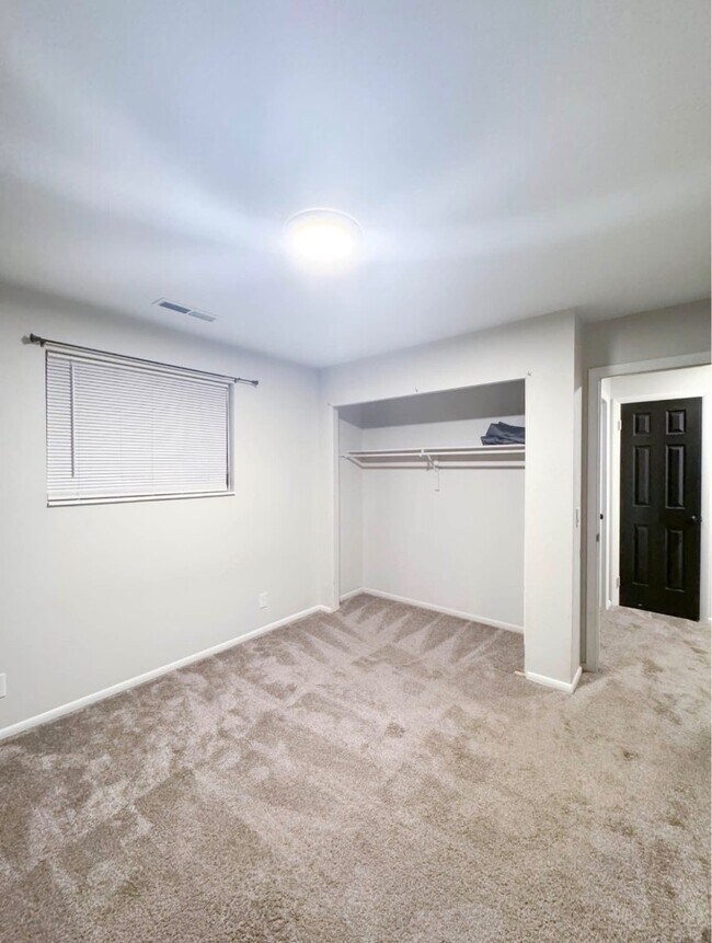 Building Photo - 525 S 1100 E