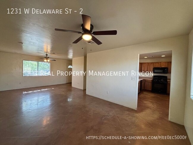 Building Photo - 1231 W Delaware St