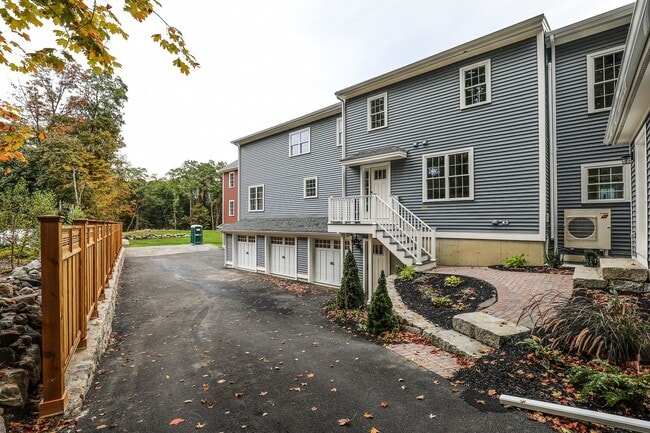 Building Photo - 24 Boston Rd