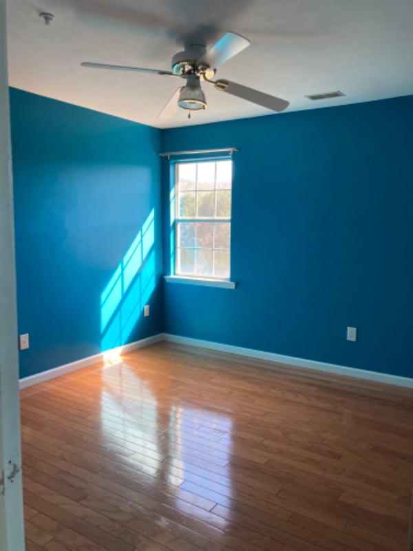 Building Photo - 537 Treymoor Lake Cir