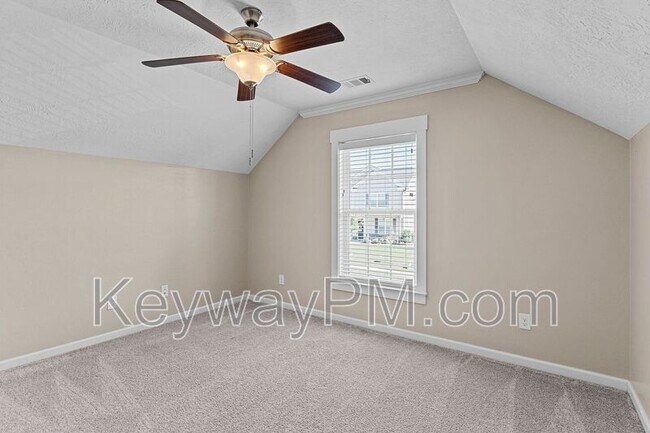 Building Photo - 582 Bunchgrass St
