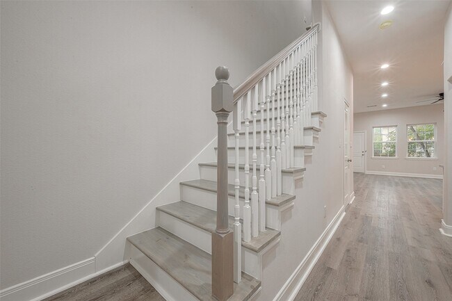 Building Photo - 2528 S Texas Ave
