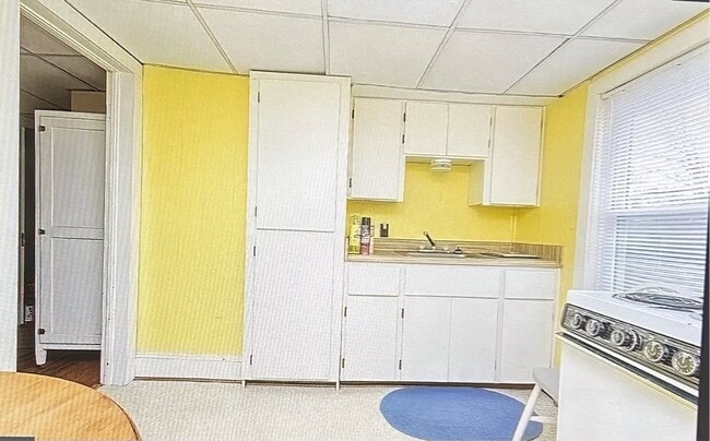 Building Photo - 445 Bryarly Rd