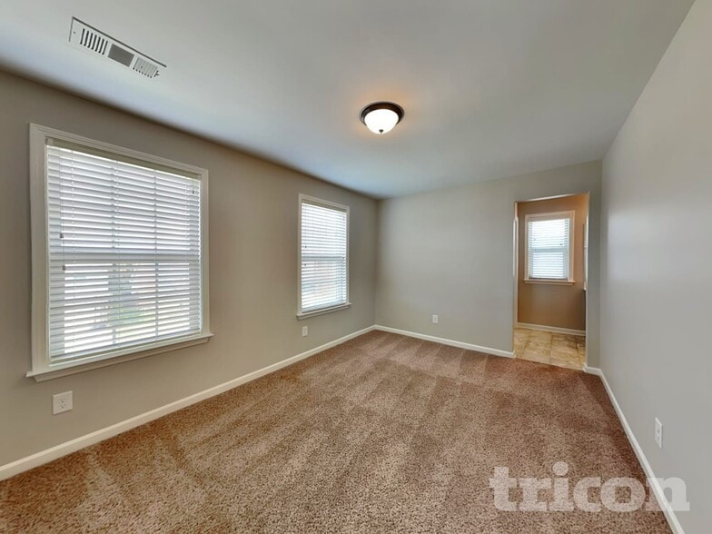Building Photo - 2104 Bedford Bend