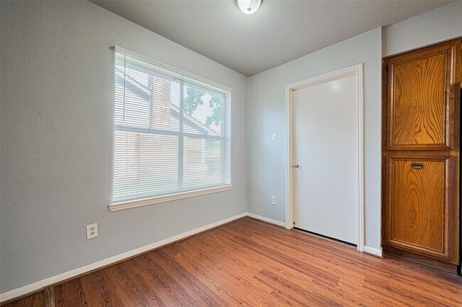 Building Photo - 15238 Ensenada Dr