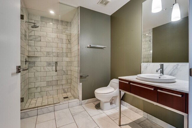 Building Photo - The Martin 1607-City/Strip Views from this Stunning 2Bd/2Ba Residence