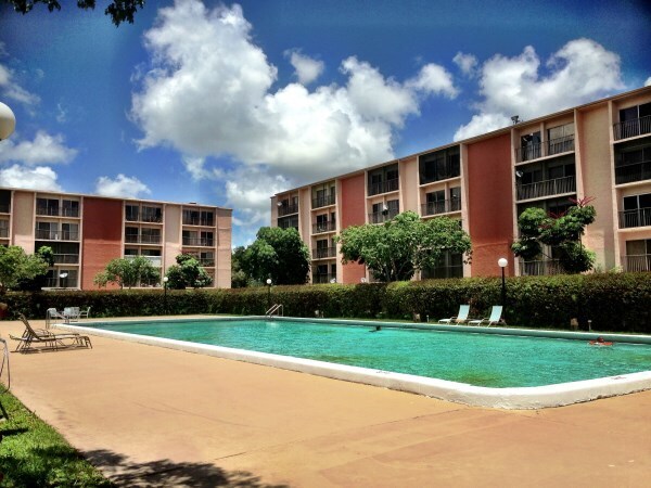 Building Photo - 8720 N Sherman Cir