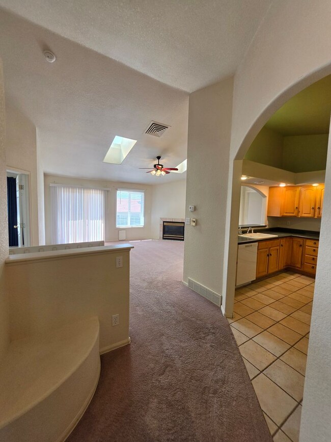 Building Photo - 1636 Weatherby Ln