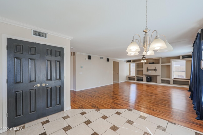 Building Photo - 16146 N 158th Ave