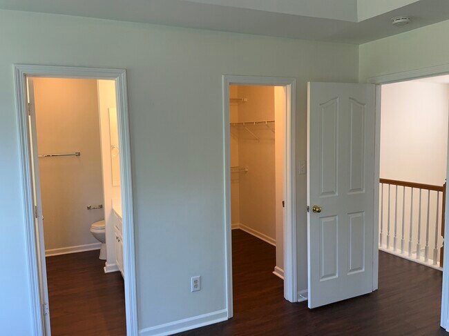 Building Photo - 12335 Shadow Ridge Ln