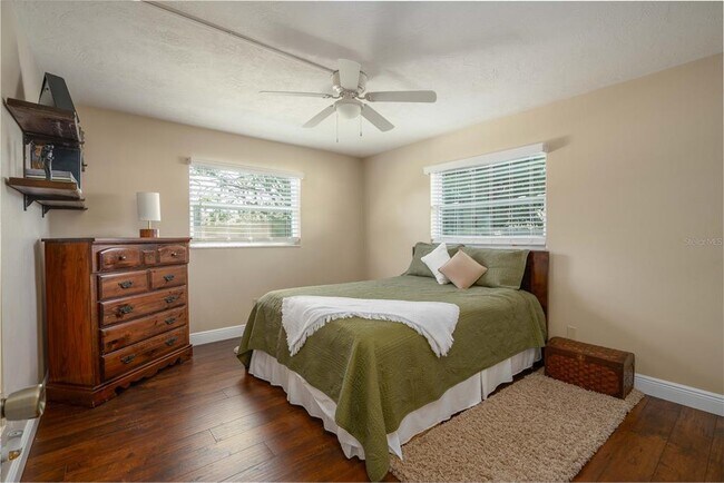 Building Photo - 11438 126th Terrace