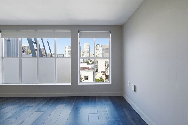 Building Photo - 60 Rausch St