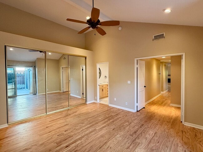 Building Photo - Spacious Three Bedroom in the Sunrise Pointe Community