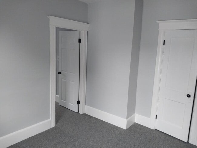 Building Photo - 48 Covell St