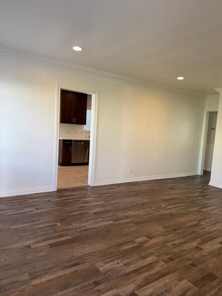 Building Photo - 4114 Jasmine Ave