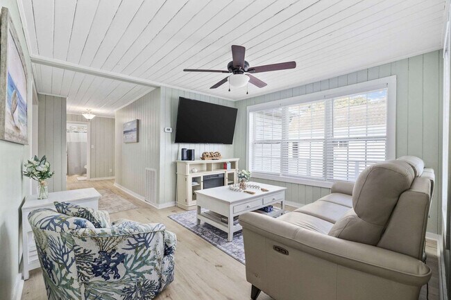 Building Photo - 430 Yaupon Ave