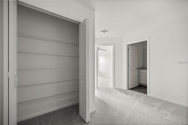 Building Photo - 4823 SW 81st Lp