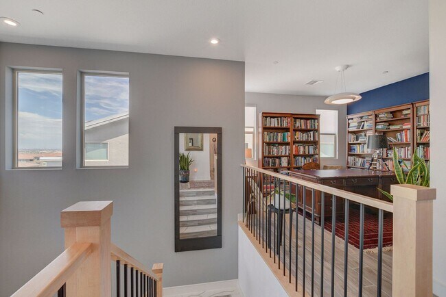 Building Photo - Amazing 2 story home in beautiful Tri Poin...