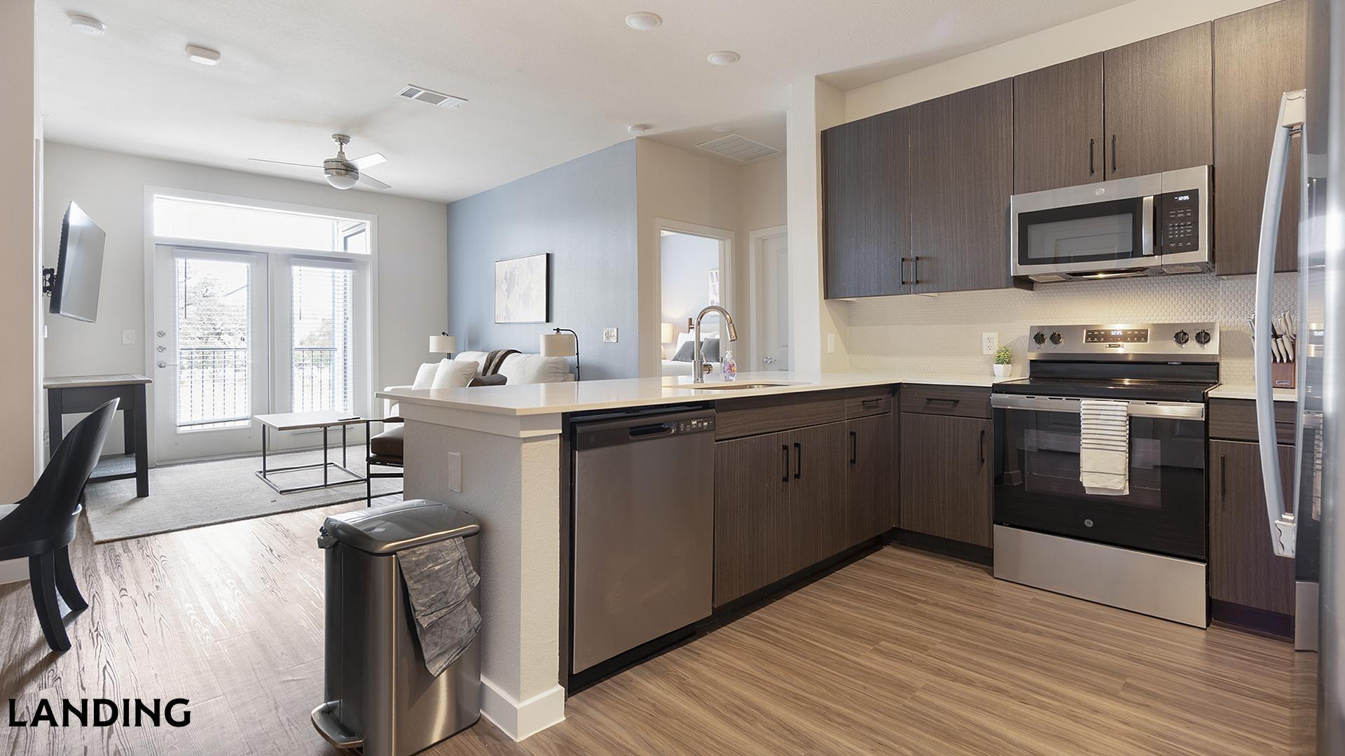 Building Photo - 14015 Univ Pass