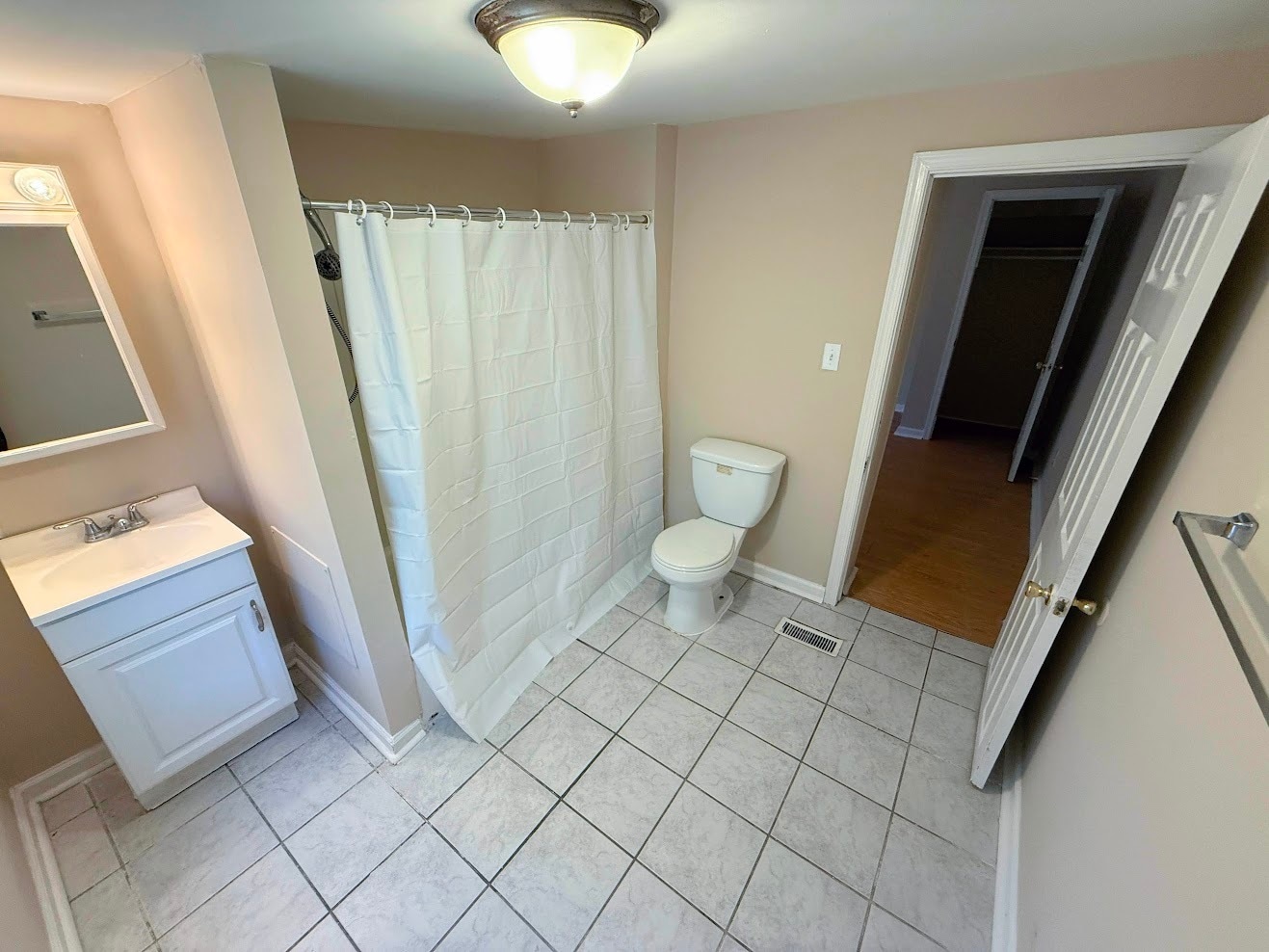 Bathroom on 2nd Floor - 3621 Wallace St