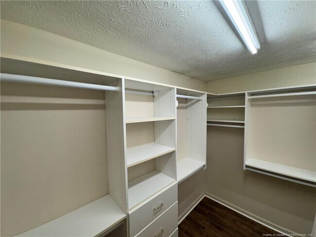 Building Photo - 4011 Woods Ct