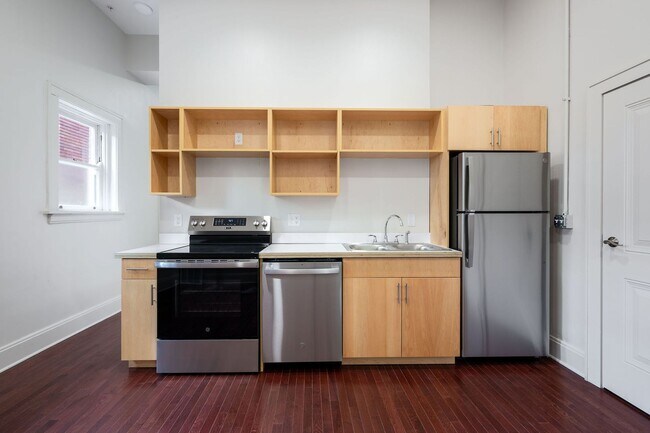 Building Photo - Coming Soon: Stylish 1BR Apartment – ETA 1...