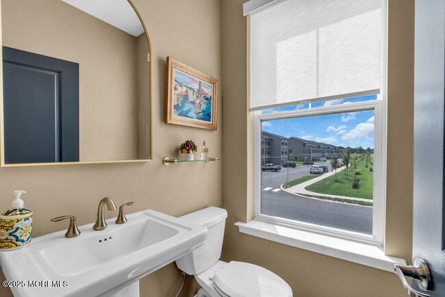 Building Photo - 63 Bataan Ave