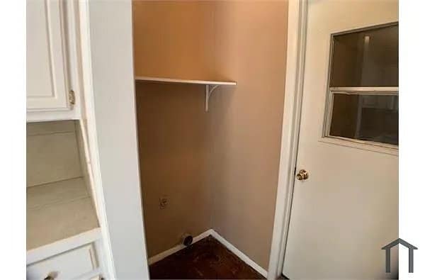 Building Photo - 1024 NW 20th St