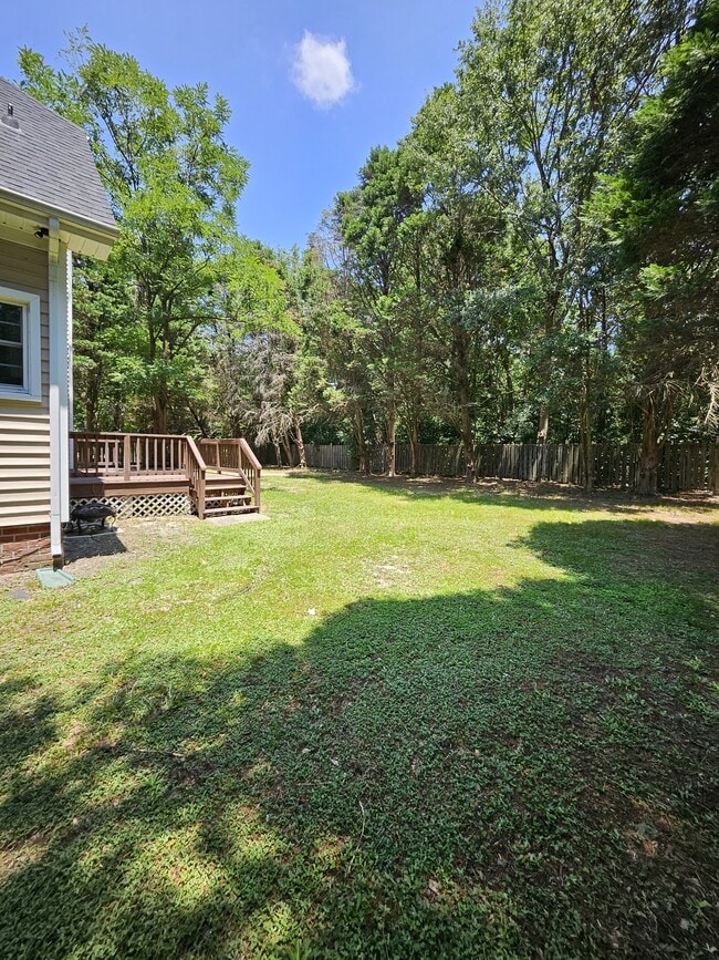 Building Photo - 214 N Marion Dr