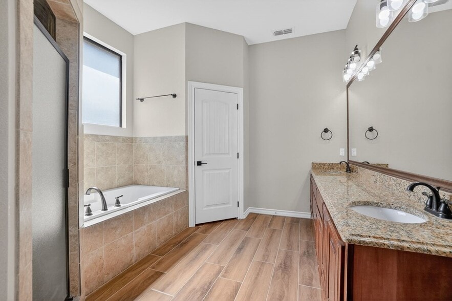 Building Photo - 5512 Casa Grande Trail