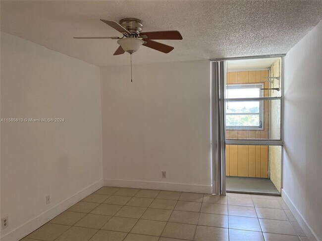 Building Photo - 2017 NW 46th Ave