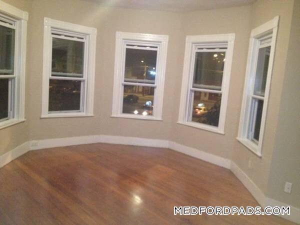 Building Photo - 9 Medford St