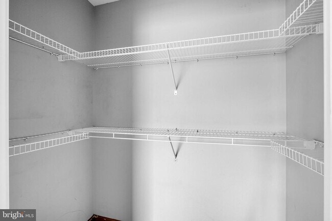 Building Photo - 815 Arch St