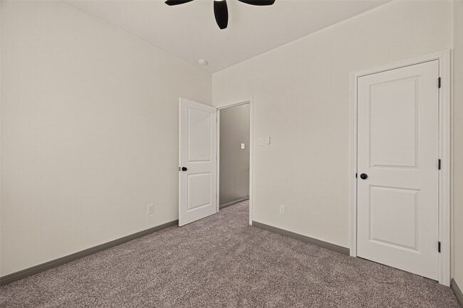 Building Photo - 8306 Tidwell Rd