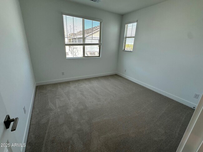 Building Photo - 2466 W Rowel Rd