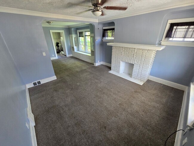 Primary Photo - 11817 Dove Ave