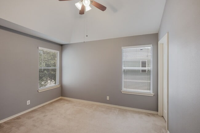 Building Photo - 6902 Terra Rye