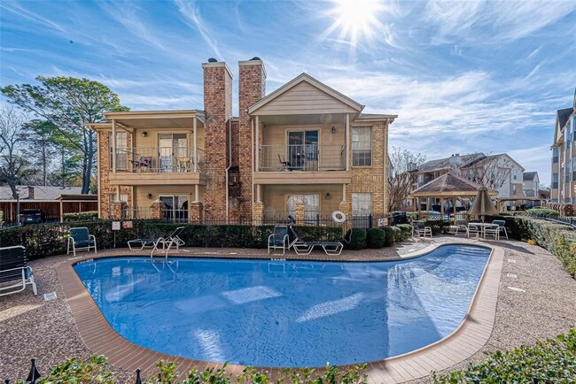 Building Photo - 12550 Whittington Dr