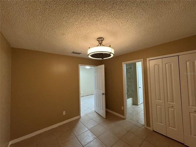 Building Photo - 10427 Flowers Ave