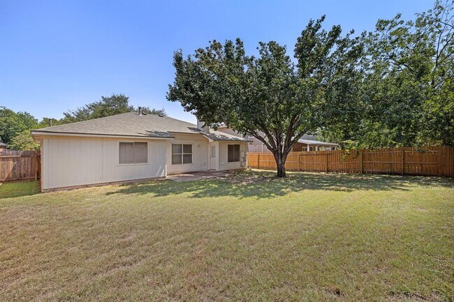Building Photo - 3402 Settlement Dr