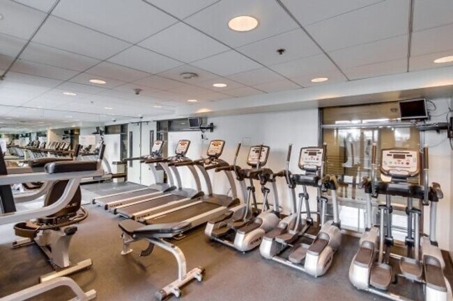 Building Photo - Modern Condo in Little Italy – 1BD/1BA at ...