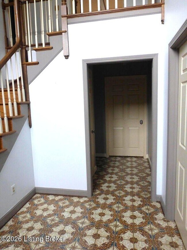 Building Photo - 2311 Fallsview Rd