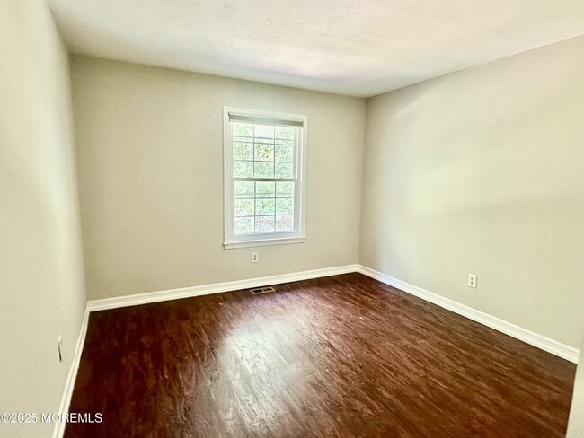 Building Photo - 262 Fairfield Pl