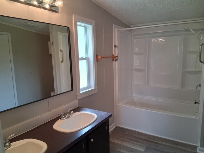 Building Photo - 110 Chinquapin Ln